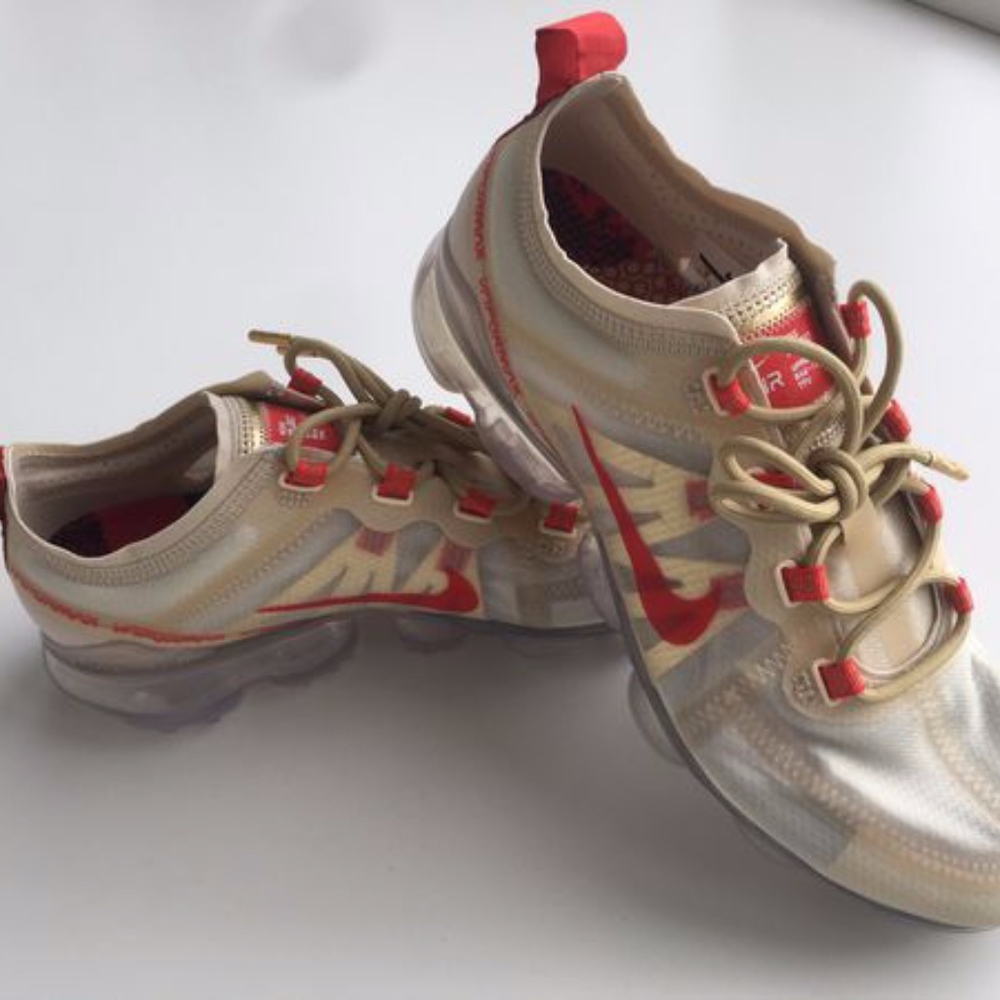 Nike Vapor Max CNY Size 8 Women’s - NBW!